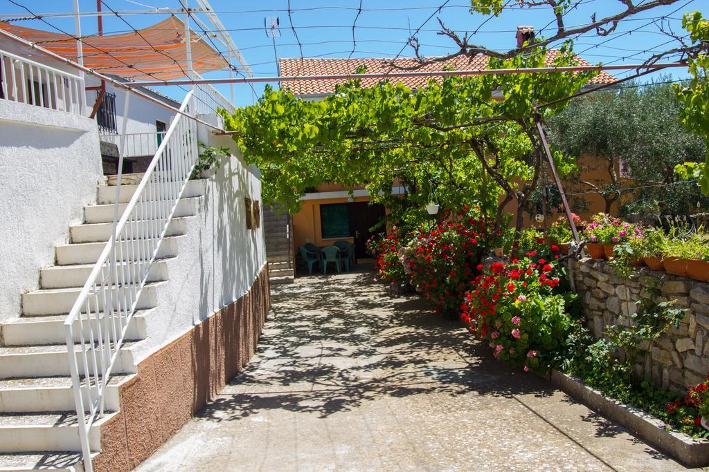 Apartments Stefanovski Paradiso Veli Lošinj Rom bilde